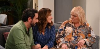 Η Σάντρα μαθαίνει οδήγηση και η Αφρούλα εμφανίζεται από το πουθενά