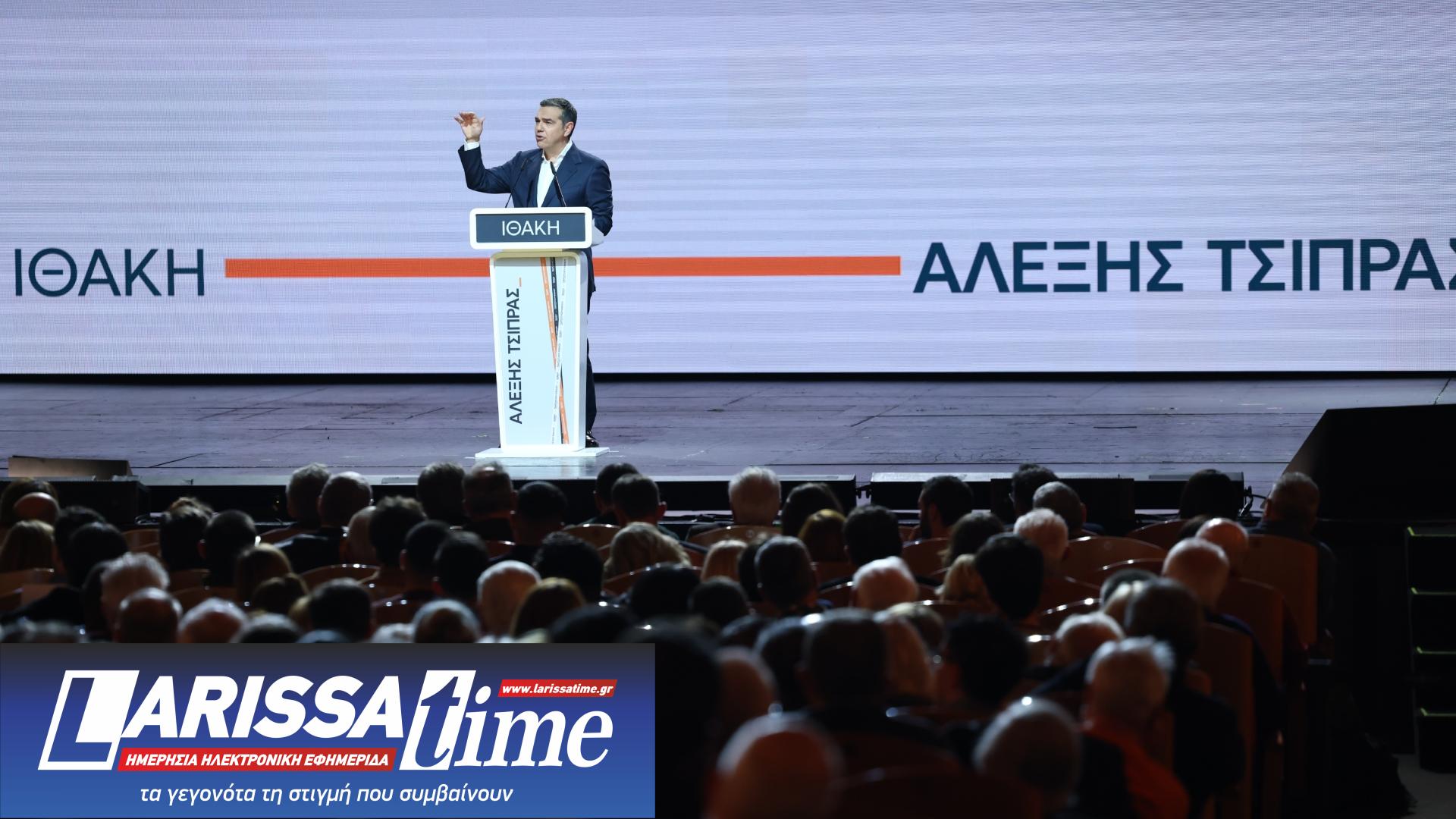 Στο φουαγέ του «Παλλάς» – Ποιοι έδωσαν το «παρών» στην παρουσίαση του βιβλίου Τσίπρα [εικόνες]-2