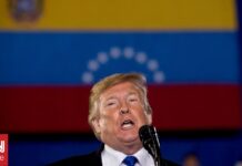 Τραμπ: «Ο Μαδούρο και η γυναίκα του βρίσκονται σε αμερικανικό πλοίο – Τον είχα προειδοποιήσει…»