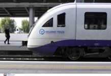Hellenic Train: Διακοπή κυκλοφορίας στο τμήμα Ρέντη – Αθήνα λόγω οχήματος που βρισκόταν εντός της σιδηροδρομικής γραμμής