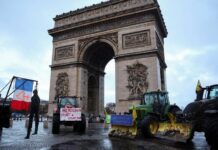 Υπό την βοή των τρακτέρ στο Παρίσι, το «όχι» Μακρόν στη συμφωνία ΕΕ-Μercosur