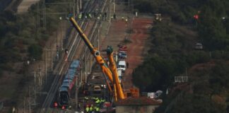 Ισπανία: Στους 45 οι νεκροί από τη σύγκρουση τρένων -Τα θύματα εντοπίστηκαν μέσα σε βαγόνι