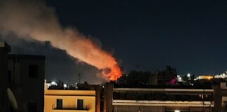 Φωτιά σε υπαίθριο χώρο στην Δάφνη Αττικής