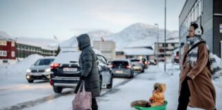 Γροιλανδία: «Ψεύδεται» – Με δυσπιστία αντιμετωπίζουν οι κάτοικοι τη δήλωση Τραμπ για «πλαίσιο συμφωνίας»