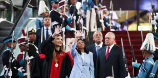 Η Ντέλσι Ροντρίγκες ανακοίνωσε γενική αμνηστία για τους πολιτικούς κρατουμένους στη Βενεζουέλα