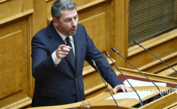 Πυρά Ανδρουλάκη στην κυβέρνηση για Βενεζουέλα, αγρότες και «μπλακ άουτ» στο FIR