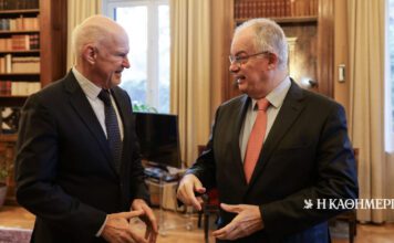 Εντός και Εκτός: Τασούλας και Παπανδρέου για το Σύνταγμα