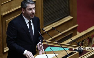 Ν. Ανδρουλάκης: Στο στόχαστρο ο Γ. Φλωρίδης