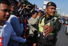 Συνελήφθη 18χρονος ένοπλος που εισέβαλε σε σχολείο της Ταϊλάνδης – Αφέθηκαν ελεύθεροι οι όμηροι