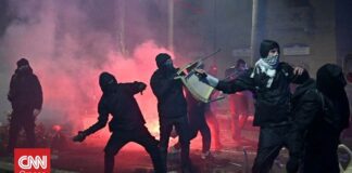 Επεισόδια στο Τορίνο: Συνελήφθη νεαρός για την επίθεση με σφυρί σε βάρος αστυνομικού