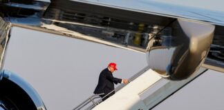 Ο Ντόναλντ Τραμπ είδε τη φωτογραφία της σορού του Αλί Χαμενεΐ, αναφέρουν ισραηλινά ΜΜΕ