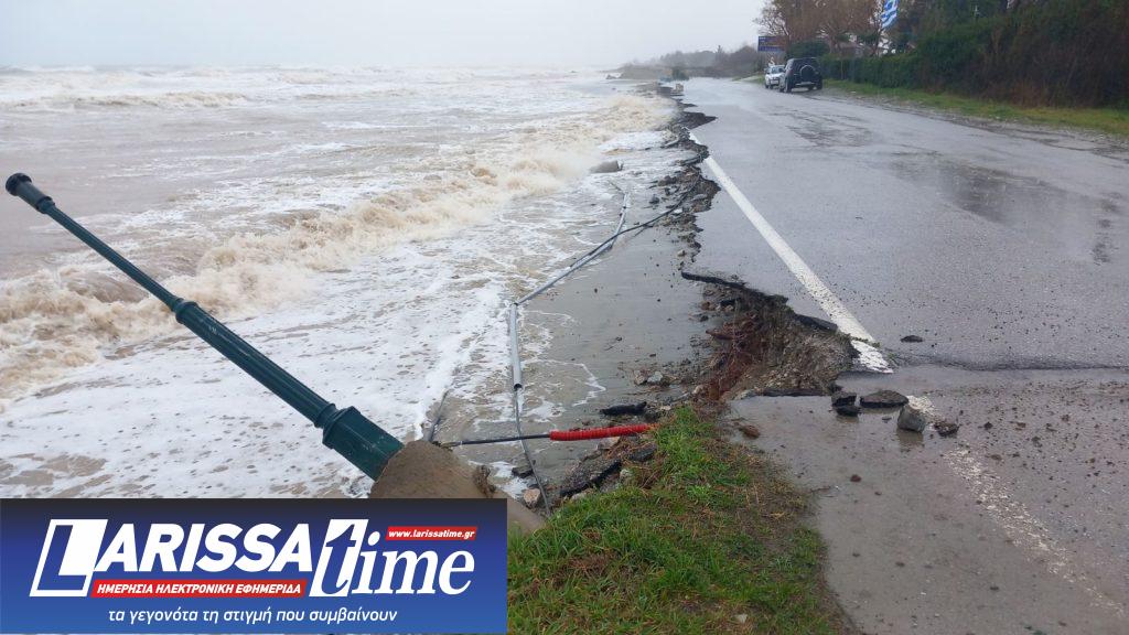 Πλημμύρισαν ξανά μετά 2 μήνες τα παράλια του δήμου Τεμπών