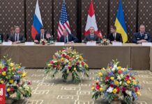 «Δύσκολες αλλά επαγγελματικές» οι συνομιλίες μεταξύ της Ουκρανίας και της Ρωσίας στην Γενεύη