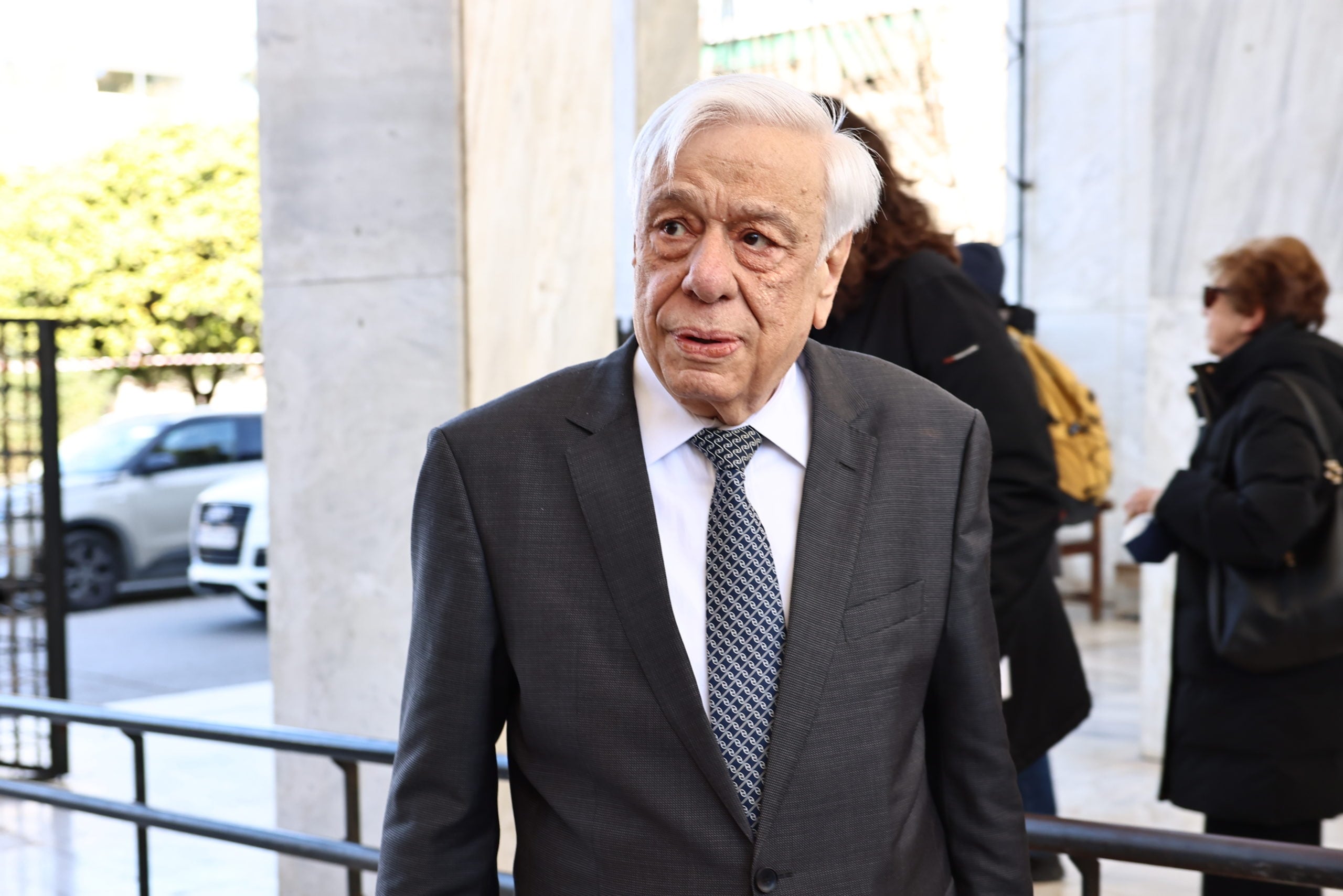 ΕΞΟΔΙΟΣ ΑΚΟΛΟΥΘΙΑ ΤΗΣ ΠΡΩΗΝ ΠΡΟΕΔΡΟΥ ΤΗΣ ΒΟΥΛΗΣ ΑΝΝΑΣ ΨΑΡΟΥΔΑ - ΜΠΕΝΑΚΗ