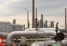 ΕΕ: Δεν υπάρχει κίνδυνος έλλειψης πετρελαίου διαβεβαιώνει η Κομισιόν την Ουγγαρία και την Σλοβακία