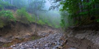 Ποιες περιοχές κινδυνεύουν και τι βλέπουν οι ειδικοί