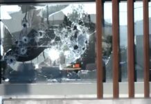 Προσαγωγή μέλους του Ρουβίκωνα για την επίθεση σε επιχείρηση στις Αχαρνές