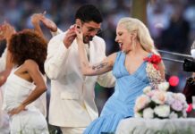 Super Bowl LX: Halftime show με λάτιν υπερθέαμα και πολιτικά μηνύματα από τον Bad Bunny