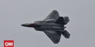F-22 Raptor και Stratotanker έστειλε ο Τραμπ στο Ισραήλ: Η προειδοποίηση του Ιράν