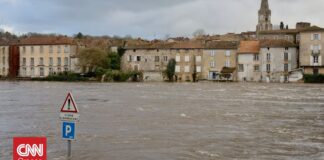 Δύο νεκροί στη Γαλλία και μία νεκρή στην Ισπανία ενώ η καταιγίδα Νιλς συνεχίζει την πορεία της