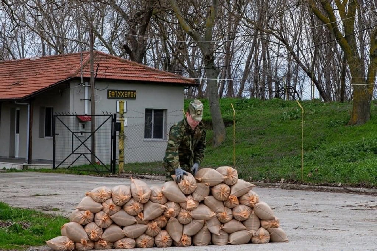 Έβρος, Στρατός, αναχώματα