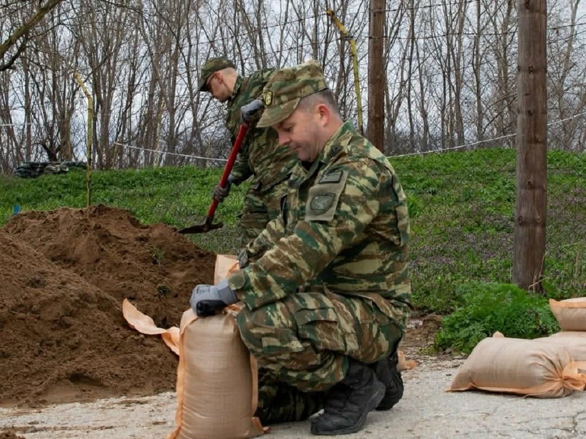 Έβρος, Στρατός, αναχώματα