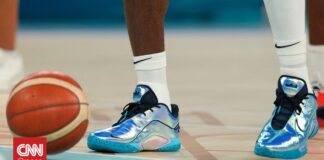 Επιστήμονες ανέλυσαν τι ακριβώς κάνει τα παπούτσια να τρίζουν στο παρκέ του μπάσκετ