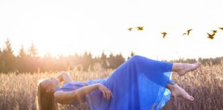 Το άγχος δεν κοιμάται όταν κοιμόμαστε. Απλώς αλλάζει μορφή και μας μιλάει μέσα από εικόνες