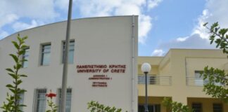 Φοιτητής κόπηκε γιατί αντέγραψε από το AI και η «αθάνατη Ελληνίδα μάνα» του, πήγε να ζητήσει τα «ρέστα» από τον καθηγητή