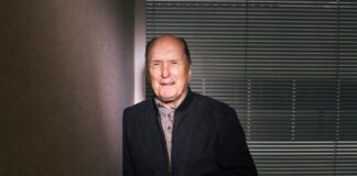 «Γεννημένος ηθοποιός», «θα λείψει», «ένας γίγαντας»: Το Χόλιγουντ αποχαιρετά τον Ρόμπερτ Ντιβάλ