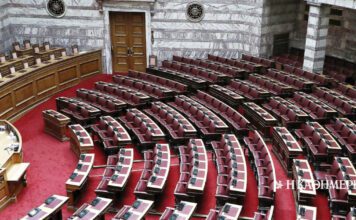 Εντός και Εκτός: Τα «στατιστικά» των εργαζομένων στη Βουλή