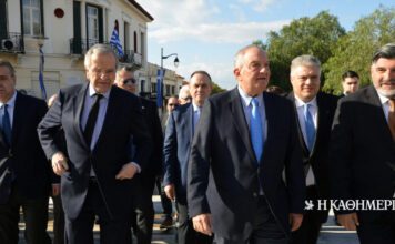 Θεωρείο: «Κώστα, ξεκόλλα από τον Αντώνη»