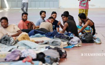 Παράτυποι μετανάστες από Ελλάδα σε δομές στην Αφρική