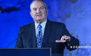 Κώστας Καραμανλής: «Η Αννα Ψαρούδα-Μπενάκη γκρέμισε στερεότυπα και έγινε σύμβολο ισότητας»