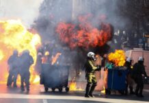 ΕΛΑΣ: 9 συλλήψεις για τα επεισόδια στη Θεσσαλονίκη μετά την πορεία για τα Τέμπη