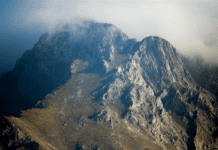 Βελούχι: Κορυφώνεται η αγωνία για τον 74χρονο ορειβάτη