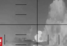 Η στιγμή που τορπίλη από υποβρύχιο των ΗΠΑ βυθίζει ιρανικό πλοίο στη Σρι Λάνκα