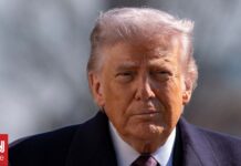 Τραμπ: «48 ηγέτες του Ιράν έχουν εξαφανιστεί με ένα μόνο χτύπημα»