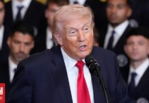 Τραμπ: Συγχαρητήρια στον μεγάλο στρατό μας για τους στόχους που εξουδετέρωσε στο Ιράν