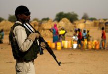 Δεκαέξι άμαχοι δολοφονήθηκαν σε επίθεση ενόπλων στον δυτικό Νίγηρα