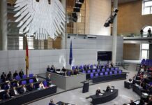 Για «έκρηξη» βίας μιλά ο καγκελάριος Μερτς, επιρρίπτοντας ευθύνες στους μετανάστες