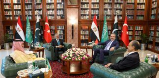 Πακιστάν: Συνομιλίες με Τουρκία, Αίγυπτο και Σαουδική Αραβία με επίκεντρο το άνοιγμα των Στενών του Ορμούζ