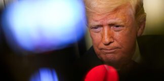 Μάχη των Τιτάνων: Η διαστρεβλωμένη πραγματικότητα του Τραμπ για τον πόλεμο στο Ιράν πέφτει σε τοίχο