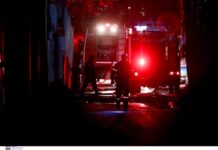 Φωτιά σε εγκαταλελειμμένο κτίριο στο Μεταξουργείο