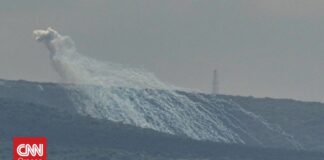 Χρήση λευκού φωσφόρου στις ισραηλινές επιδρομές στο Λίβανο «δείχνει» ο φωτογραφικός φακός