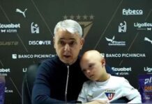 Συγκίνηση σε συνέντευξη Βραζιλιάνου προπονητή: Πήγε με το παιδί του που έχει σύνδρομο Down – «Λίγη αγάπη κάνει τη διαφορά»