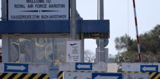 Διαβεβαίωση Στάρμερ στον Χριστοδουλίδη: Οι βάσεις στην Κύπρο δεν θα χρησιμοποιηθούν σε επιθετικές ενέργειες