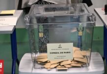 Στις κάλπες σήμερα οι Γάλλοι για να εκλέξουν τους δημοτικούς τους άρχοντες