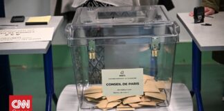 Στις κάλπες σήμερα οι Γάλλοι για να εκλέξουν τους δημοτικούς τους άρχοντες