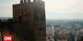 Βίντεο καταγράφει την αιφνίδια κατάρρευση πύργου σε μεσαιωνικό κάστρο της Ισπανίας